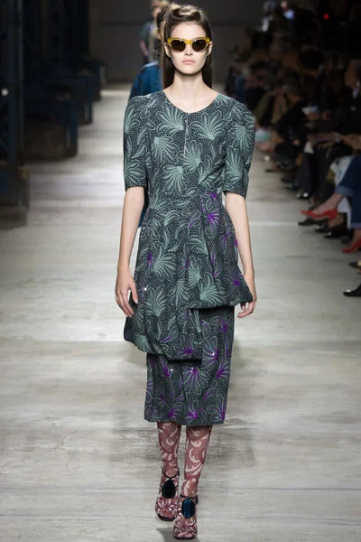 Look 41